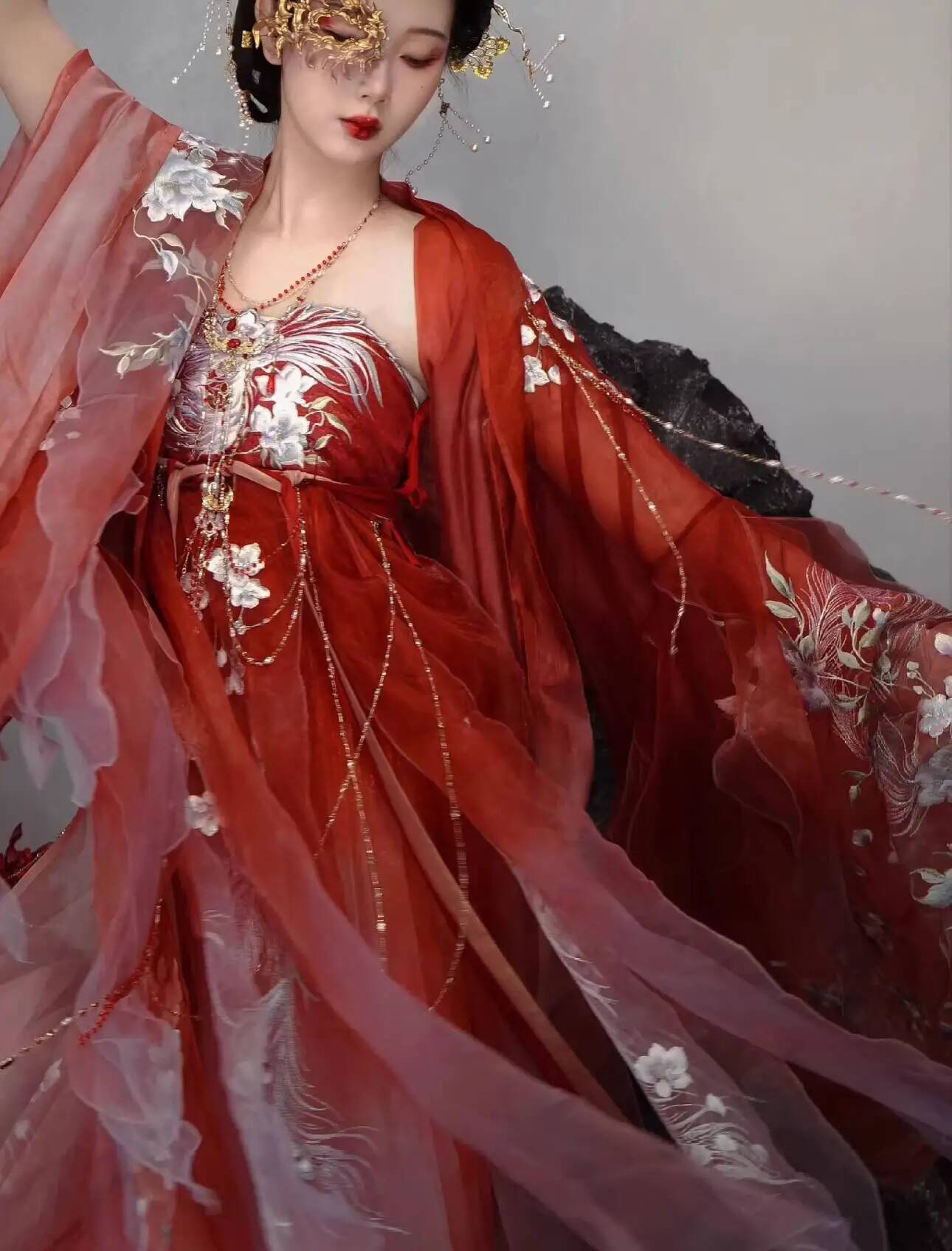 Women In Hanfu Heavy Embroider - Embroidery Set review and price